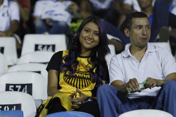 FOTOS: Las sensuales chicas que adornaron la cuarta jornada de la Liga