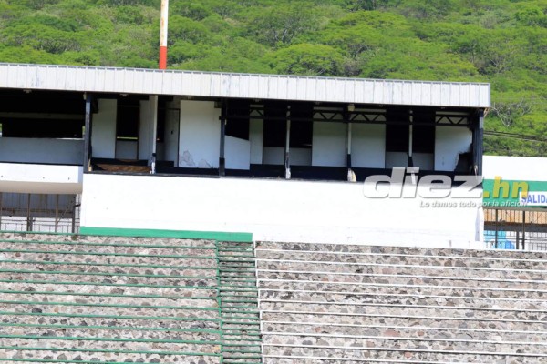 El feo y abandonado estadio donde entrena Honduras en Cuernavaca