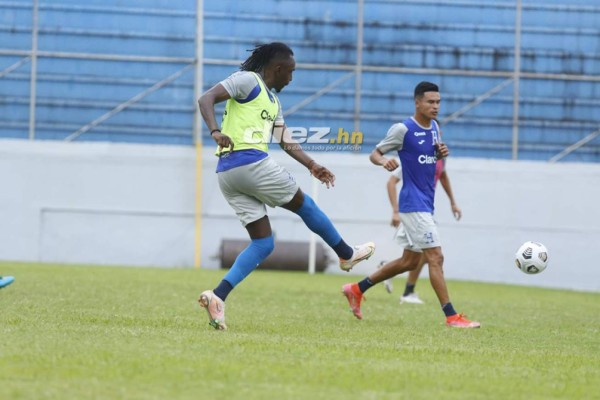 ¡La 'H' saca músculo! Crossfit, definición y camaradería en el entreno de la Selección de Honduras