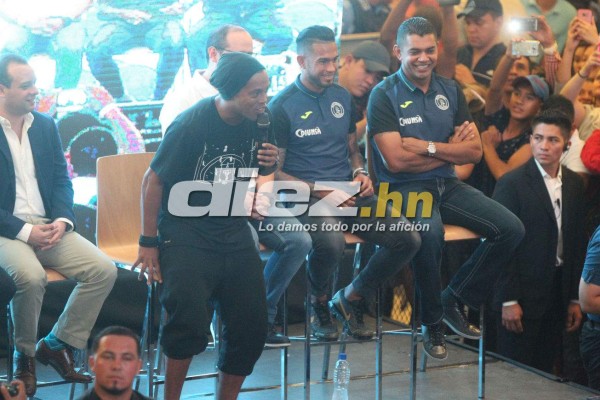 EN FOTOS: Así fue todo el recorrido de Ronaldinho en Honduras