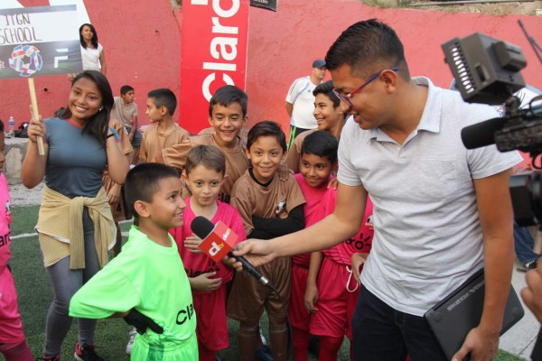 Ambientazo y mucha belleza: Claro inaugura uno de los torneos más esperados en Honduras