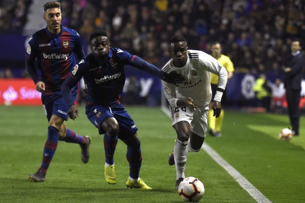 Vinícius Jr. ya supera a Messi en números de debut en España