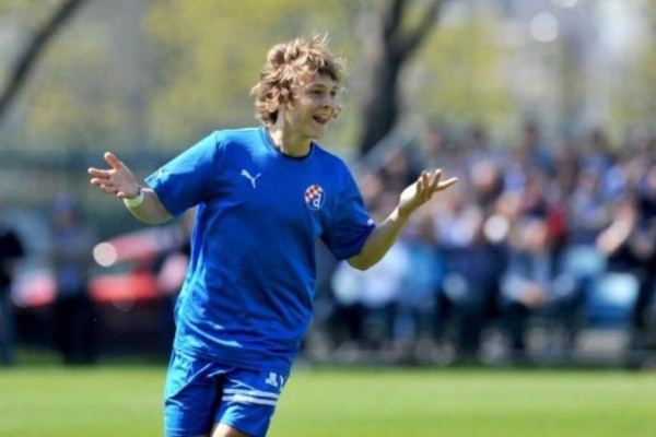 Los grandes jugadores que han debutado muy jóvenes