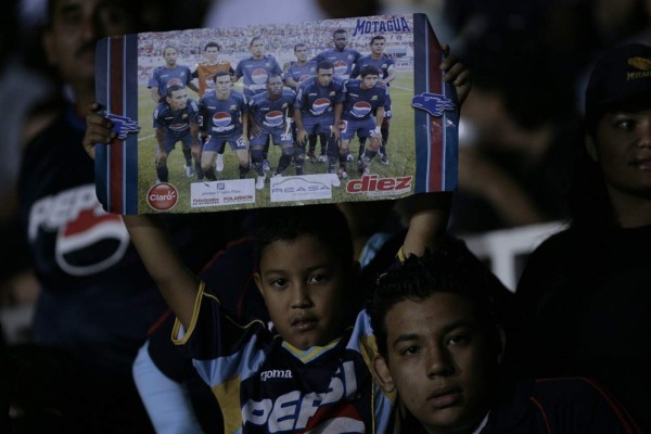 Las fotos que no habías visto de la final que le ganó Motagua a Saprissa en el Nacional