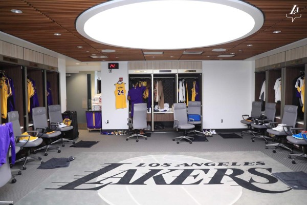 Así fue el homenaje de Los Ángeles Lakers a Kobe Bryant en juego de NBA