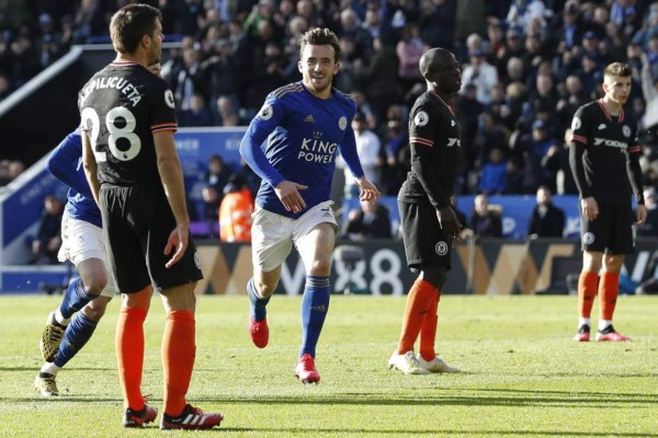 Leicester salva el empate y evita que se le acerque el Chelsea