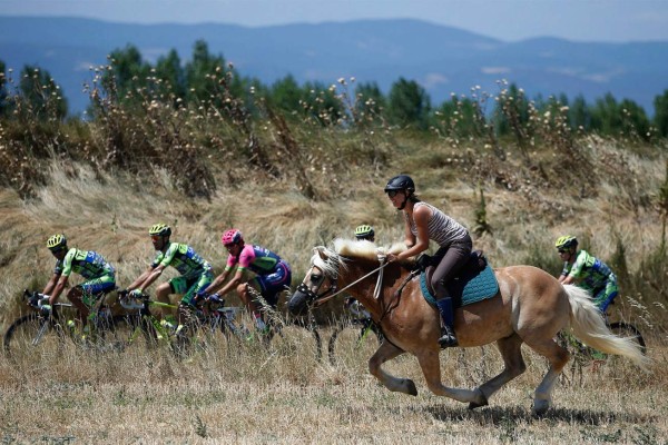 Las mejores postales del Tour de Francia 2015