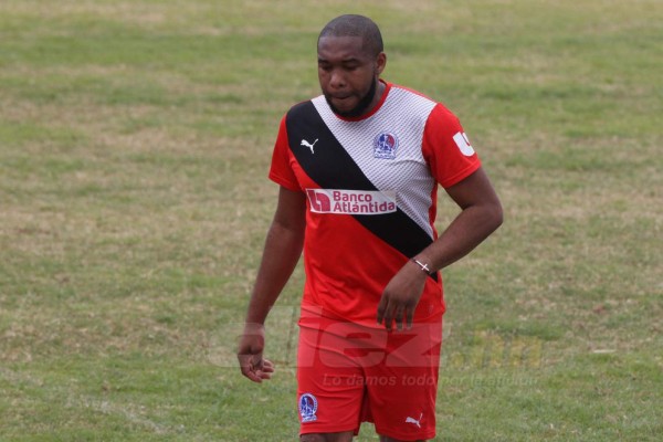 La enorme evolución física de Wilson Palacios en tres meses con Olimpia