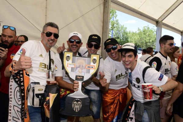 Hasta banderas de Honduras: El ambientazo previo a la final de la Copa del Rey en España&nbsp;&nbsp;