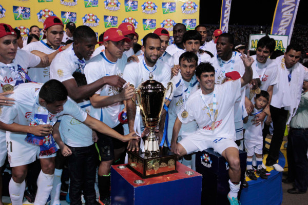 OLIMPIA TRICAMPEON APERTURA 2012