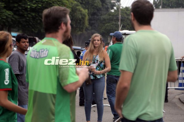 ¿Quién es? La chica pelo negro que enamoró al Yankel con su escote