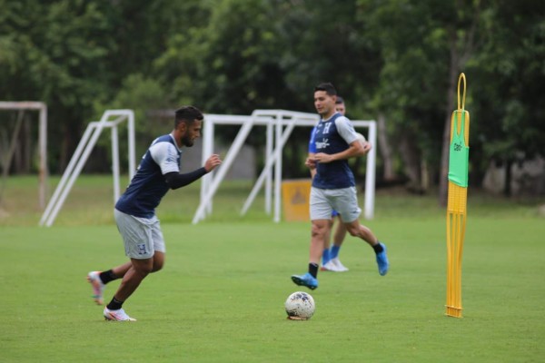 Así fue el tercer día de entreno de la 'H': la 'mesa de billar' que le cautiva a Coito y los que faltan en integrarse