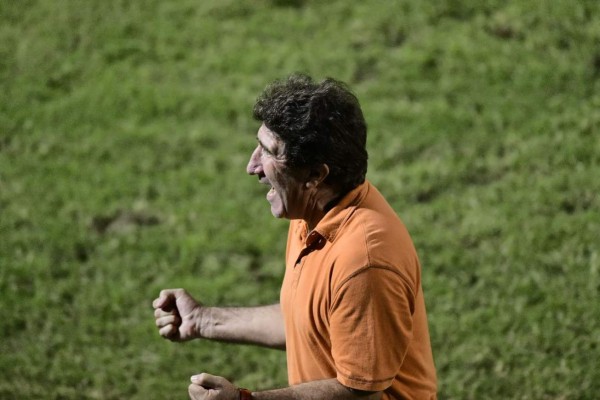 No se vio en TV: frustración aurinegra, festejos verdolagas, cabezas rotas y fuertes reclamos arbitrales