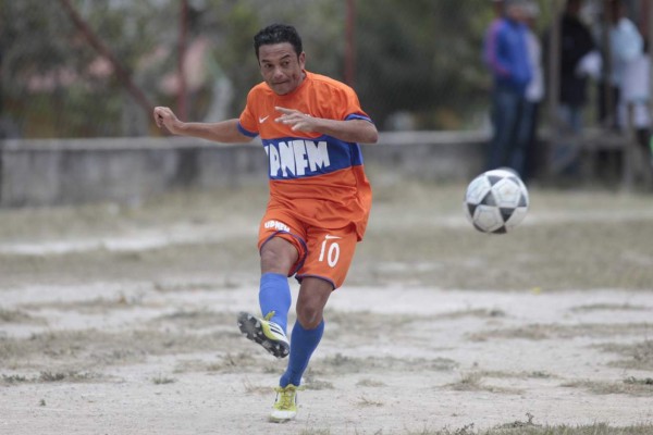 Grandes futbolistas que se retiraron jugando en la Segunda División de Honduras