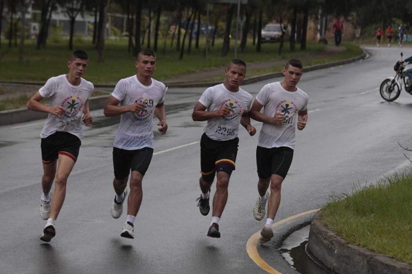 Las mejores imágenes de la Maratón ' Corriendo por la Salud”