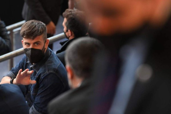 Un abrazo con signos de renovación: Laporta se reencontró con Messi en su investidura como presidente del Barcelona