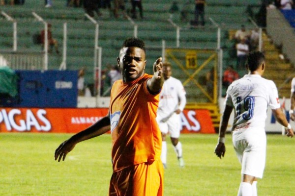 ¡Tres fichajes ni debutaron! Los fiascos del Apertura-2019 en Liga Nacional de Honduras