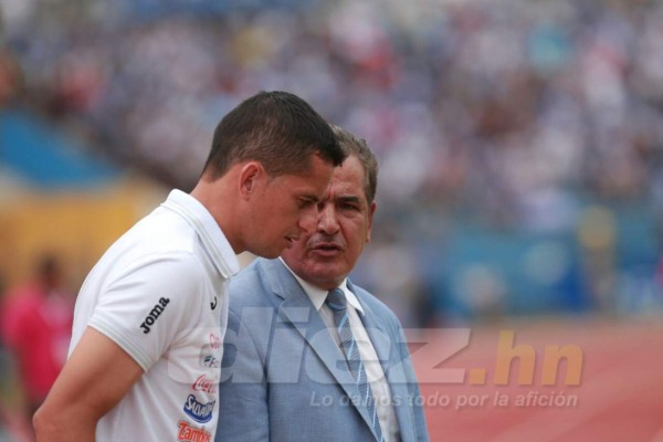 NO VISTE EN TV: La revisión a Costly y aquí vieron el juego Elis y Maynor