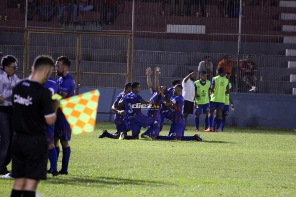 NO VISTE EN TV: Chicas lindas, explosión de ira y festejos en el Estadio Ceibeño