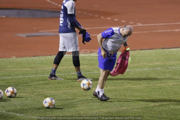 La visita especial en la práctica de la Selección de Honduras y el gesto de Fabián Coito
