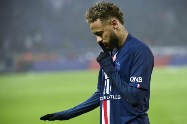 La polémica no se ha terminado: Neymar hace un gol y manda a callar a la afición del PSG