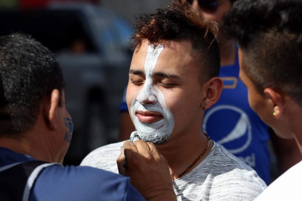 EN FOTOS: Tegucigalpa vive una fiesta previo a la final Motagua-Real España
