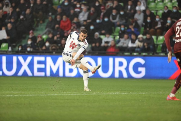 Agradeció a la afición y celebró como la 'panterita': Así vivió Alberth Elis su tercer gol en Francia &nbsp;&nbsp;