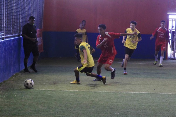 Las mejores imágenes de la jornada cinco de la Copa Gatorade 5v5