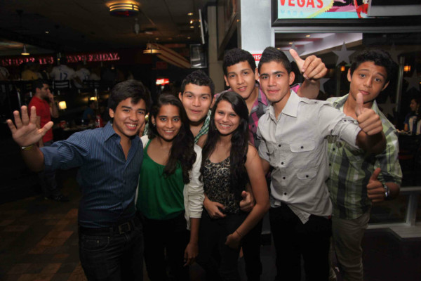 Así vivió la afición sampedrana el partido ante Panamá.