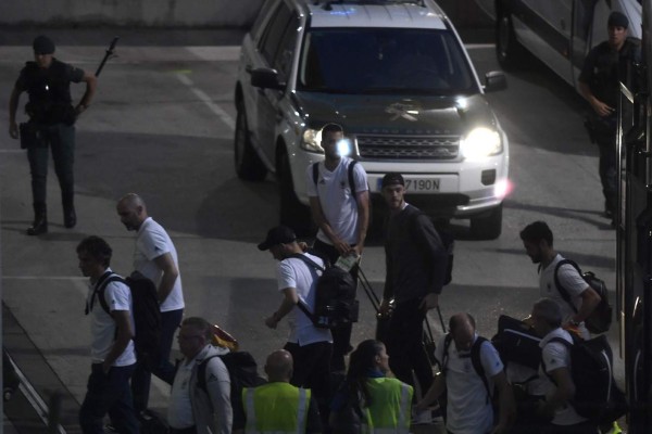 Tristes y abatidos: Así fue el regreso de España a Madrid tras quedar eliminados de Rusia 2018