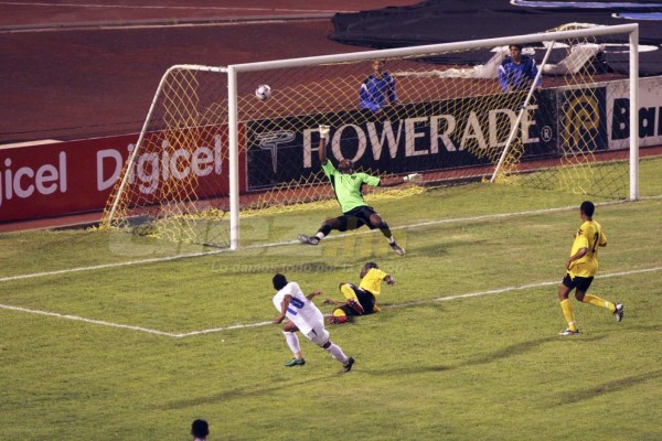 TOP: 11 inolvidables imágenes de los duelos Honduras-Jamaica