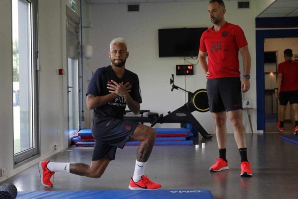 FOTOS: Caras largas e incertidumbre en el regreso de Neymar a los trabajos con el PSG