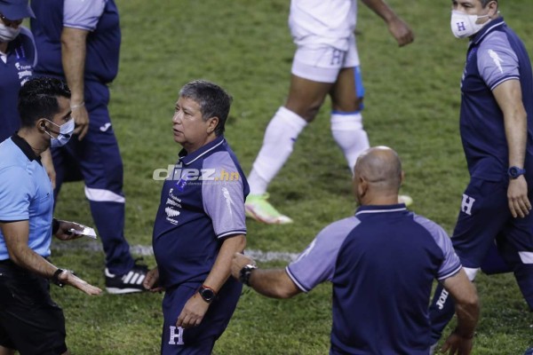 Las impactantes y desgarradoras fotos de los futbolistas de Honduras en el Olímpico y el júbilo de los panameños