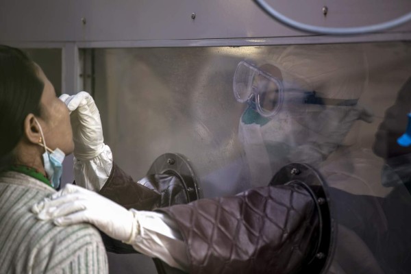 Nueva cepa de coronavirus pone en alerta a todo Europa y el mundo