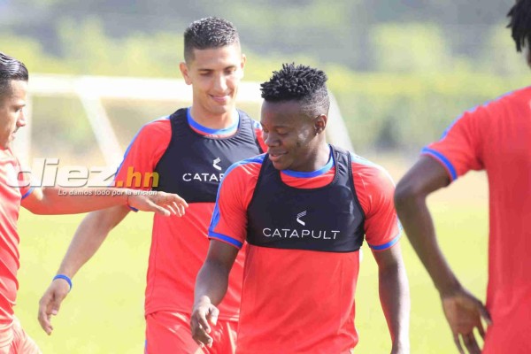 Entre bromas y risas: Así se preparó Olimpia previo a enfrentar a Marathón