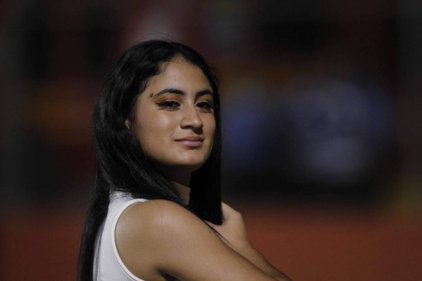 ¡LINDAS! Las ceibeñas derrocharon belleza en el partido del Vida-Real España