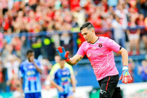 Mercado de fichajes tico: dos panameños más se unen a la legión centroamericana