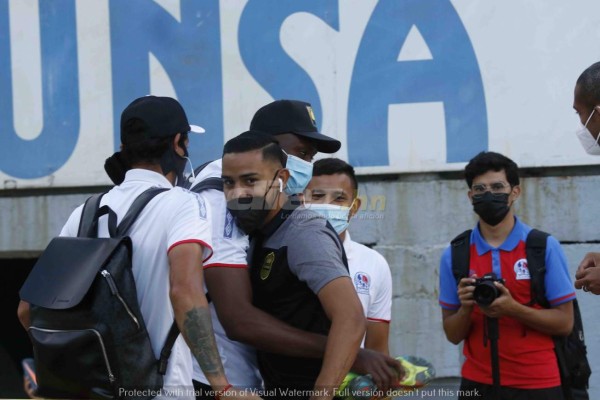 No se vio en TV: Las palabras que hicieron estallar a Menjívar , el show de Saíd Martínez y los gestos del Potro