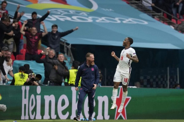 Fotos: los invitados de lujo, preciosas chicas, alemanes hundidos y le dice adiós a la selección