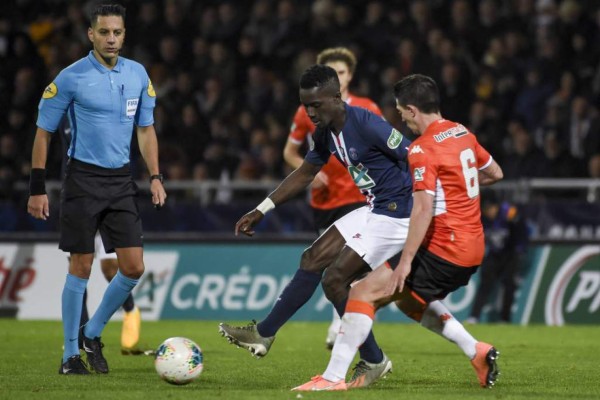 Sarabia clasifica al París SG en Copa ante un equipo de segunda