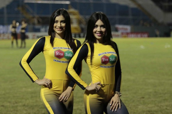 ¡BOMBONCITOS! El Morazán fue una pasarela... Qué mujeres tan bellas