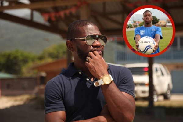 ¡Es oficial! Padre e hijo en el fútbol hondureño: Tyson Núñez firma por el Victoria