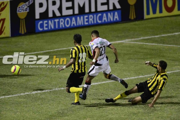 No se vio por TV: Discusión Garrido-Claros, chicas hermosas y catrachos del Alajuelense se lucen