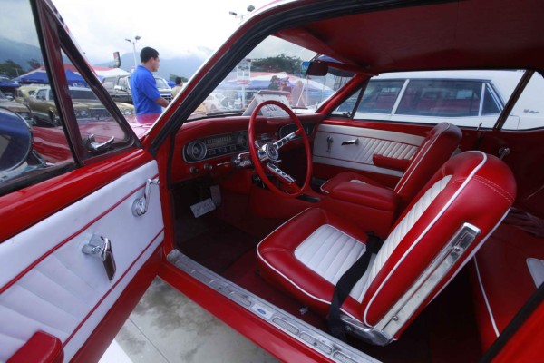 Exhibición de autos clásicos