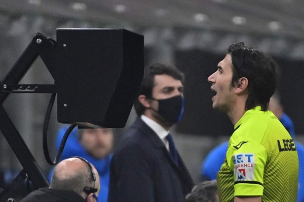 La protesta y enfado de Cristiano Ronaldo con Pirlo; dedicatoria especial de Lautaro Martínez