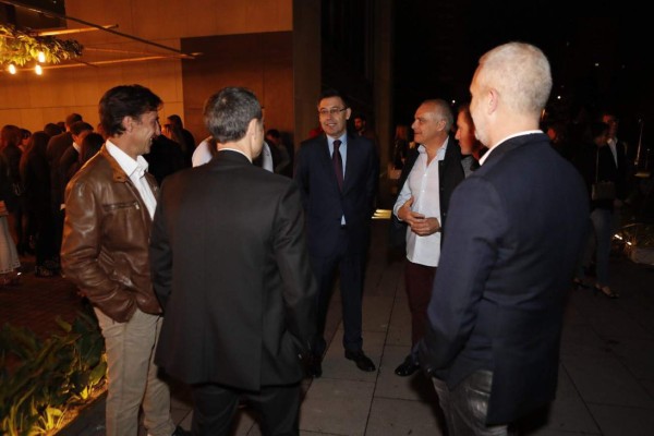 Cena de lujo: Así celebran título de Liga jugadores del Barcelona con sus esposas