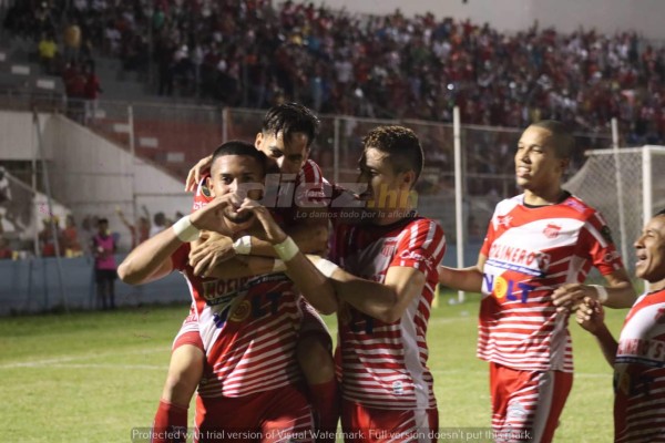 Fotos: La eufórica celebración del Vida tras vencer al Olimpia en la pentagonal