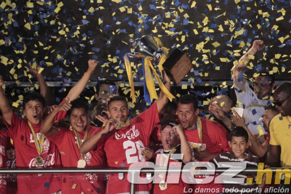 ¡Olimpia se corona campeón de Honduras!