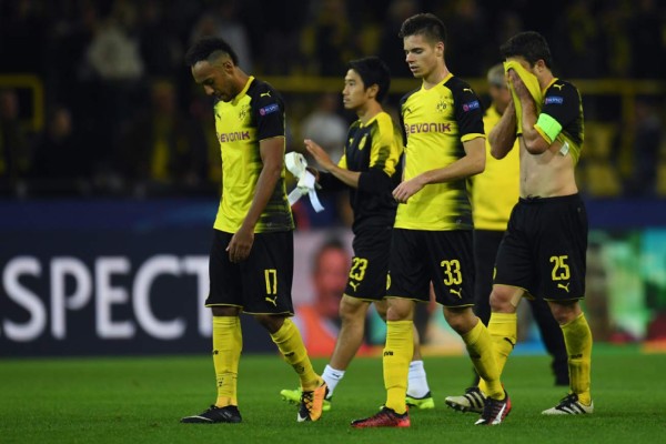 NO VISTE EN TV: La sorpresa de espontáneo a Cristiano y jugador del Dortmund que lo abrazó&nbsp;&nbsp;