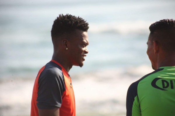 Fichajes: Legionario entrena con Motagua, Danny Turcios a segunda y exReal España fichará por Marathón